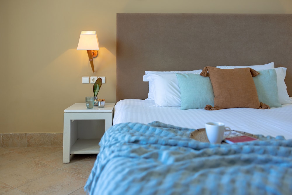 Double Room, Sea View (Sharing Pool - AD) - Photo 2