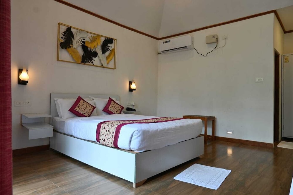 Cottage - Photo 1