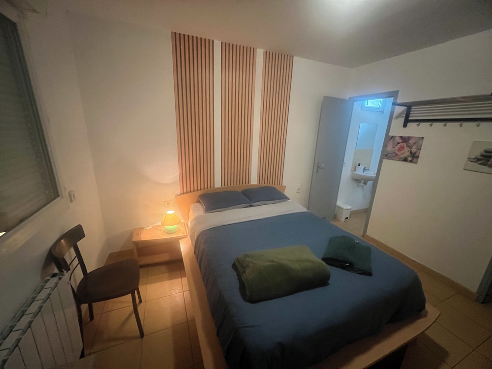 Basic Double Room