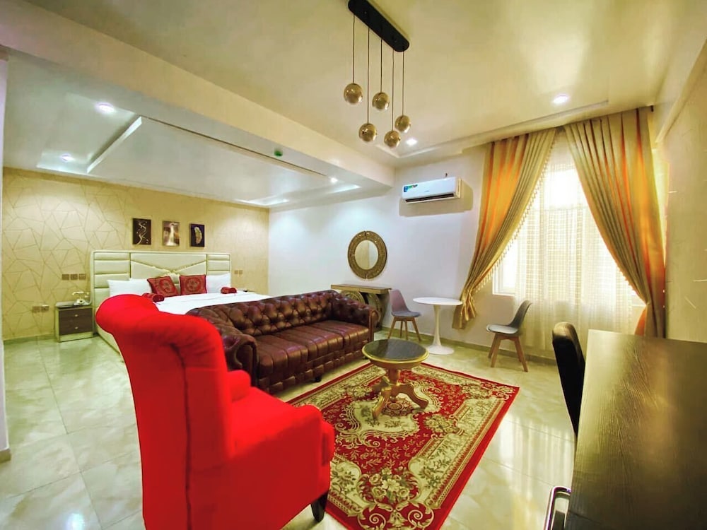Luxury Room, Balcony, City View photo 1