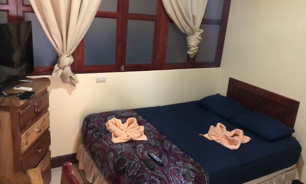 Triple Room - Photo 1