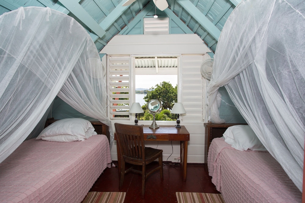 Comfort Villa, Private Bathroom, Sea View (Llantrissant Beachcliff)