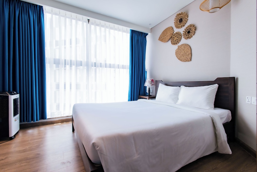 Panoramic Apartment, 2 Bedrooms, Bay View, Sea Facing