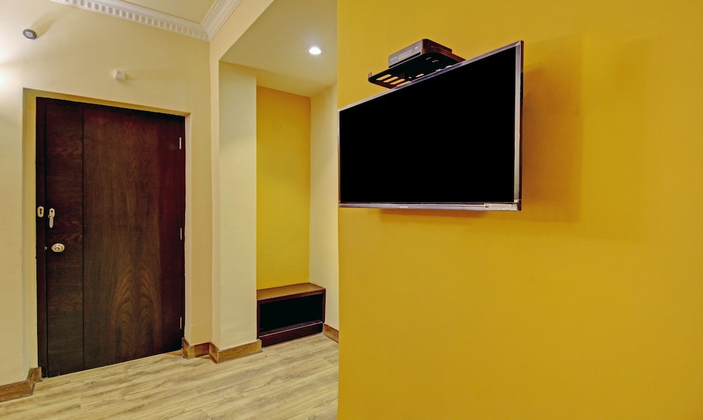 Deluxe Room - Photo 7