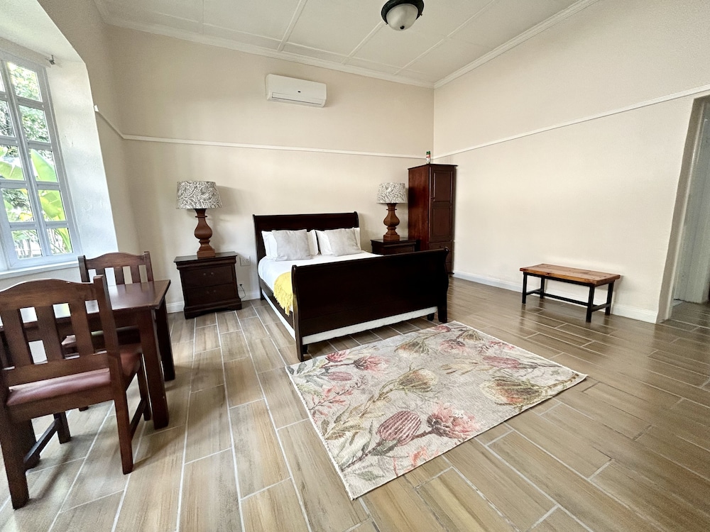 Executive Double Room, 1 Queen Bed, Non Smoking, Ensuite photo 2