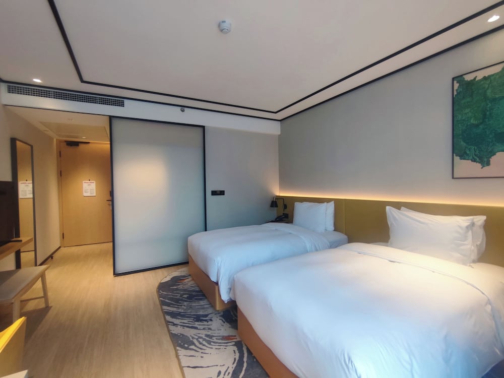 City Room, 2 Twin Beds