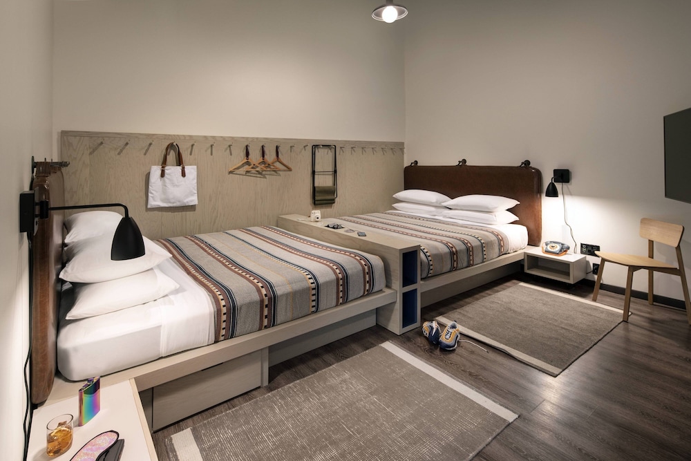 Suite, Multiple Beds