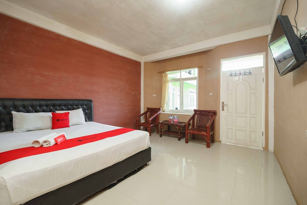 Double Room (Reddoorz)