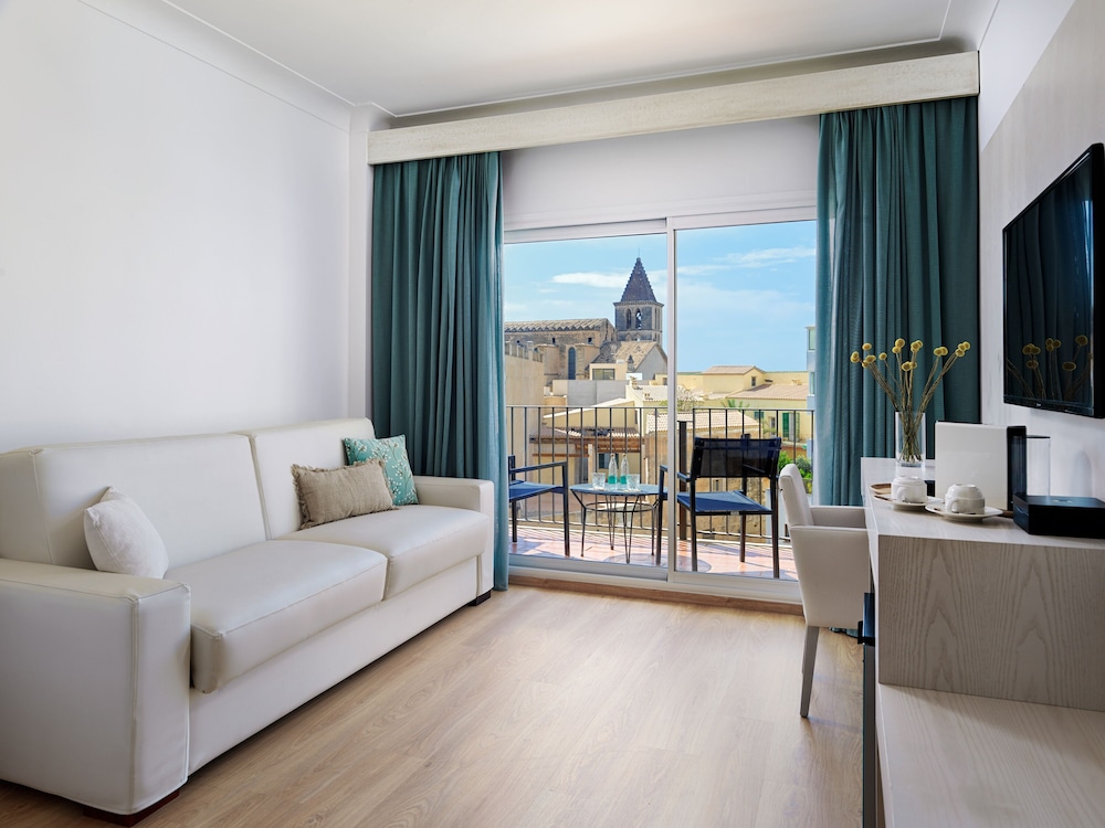 Junior Suite (2 adultos + 1 niño)