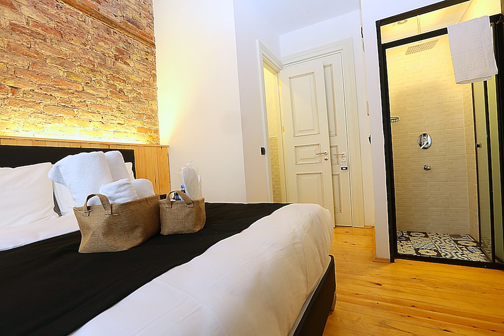 Deluxe Double Room photo 3