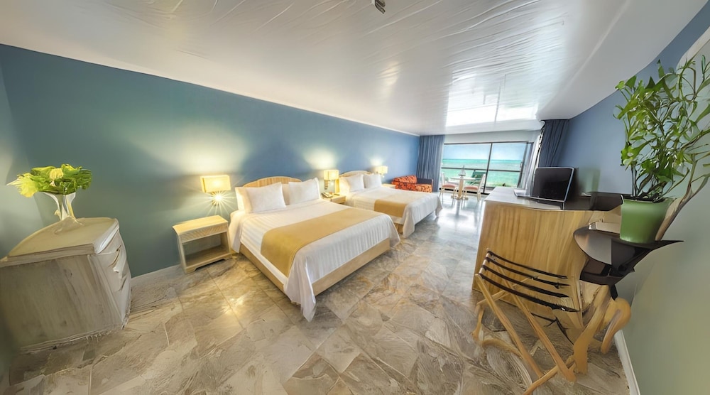 Standard Triple Room, Sea View photo 2