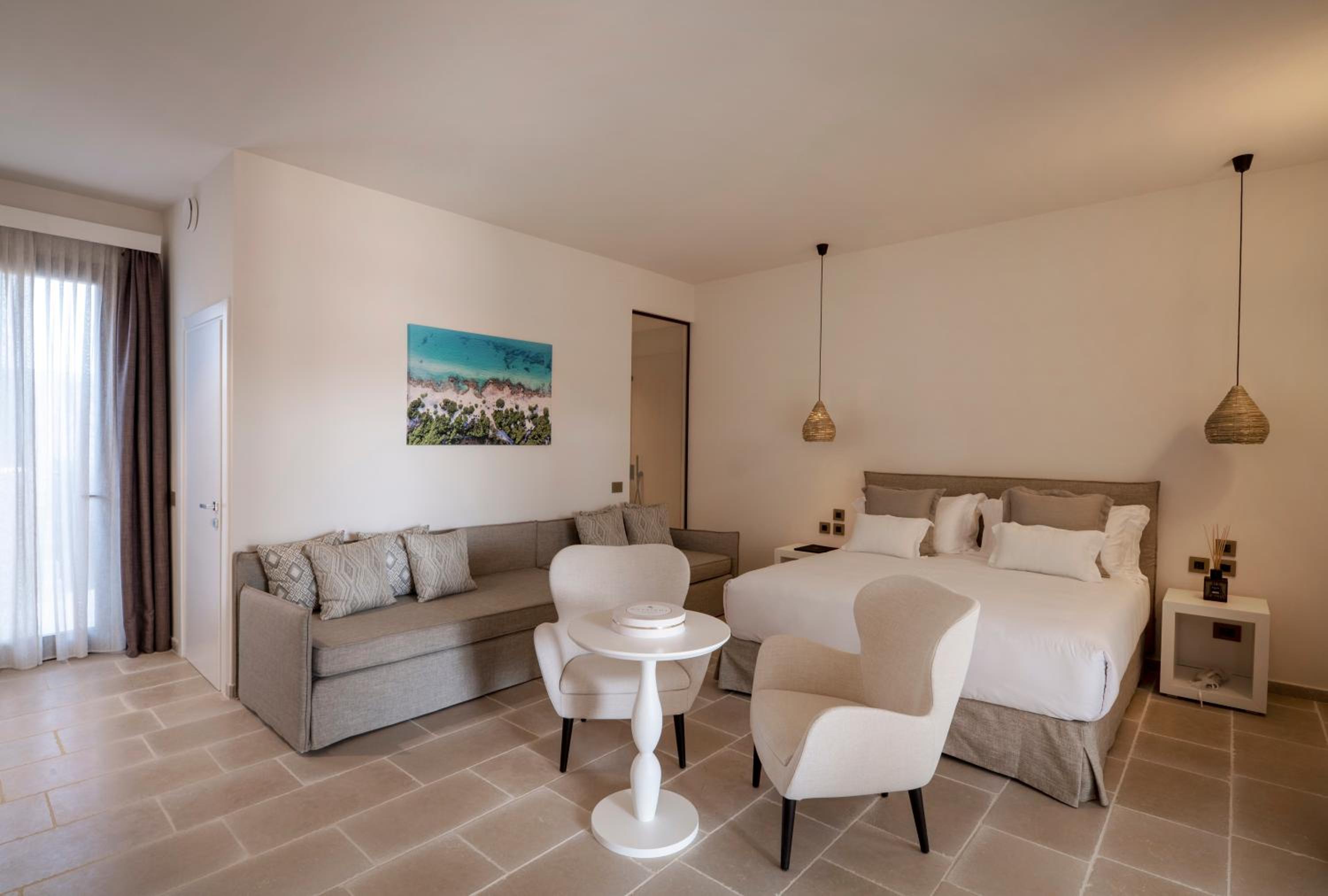 Suite - Photo 8