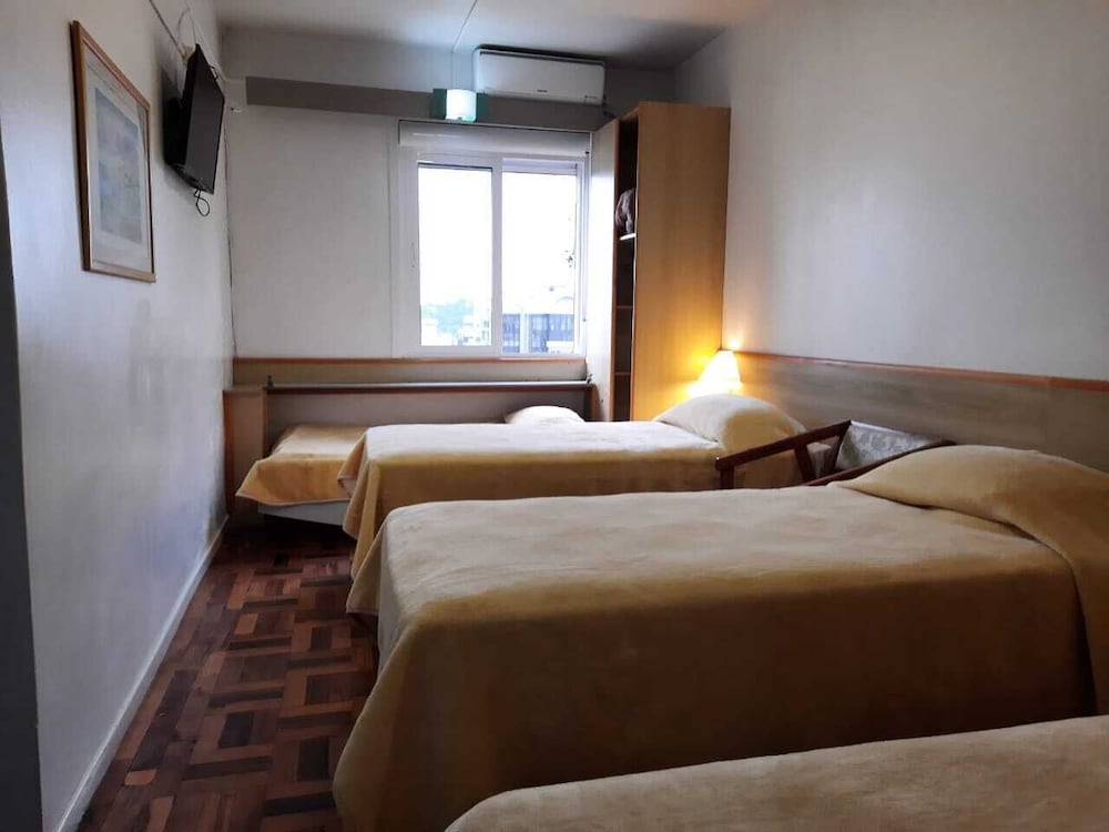 Superior Quadruple Room photo 2
