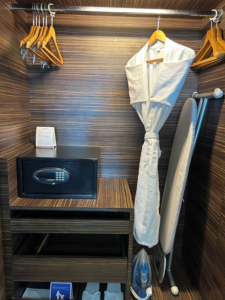 Executive Suite (Executive Suite) - Photo 8