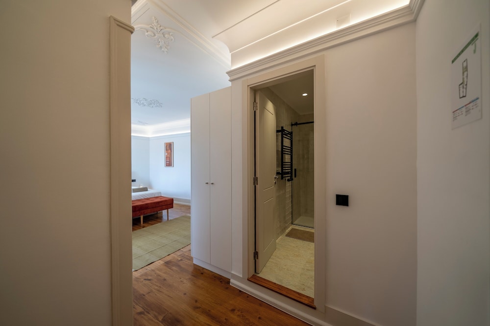 Deluxe Double Room, 1 Queen Bed, Air conditioning, Park View photo 1