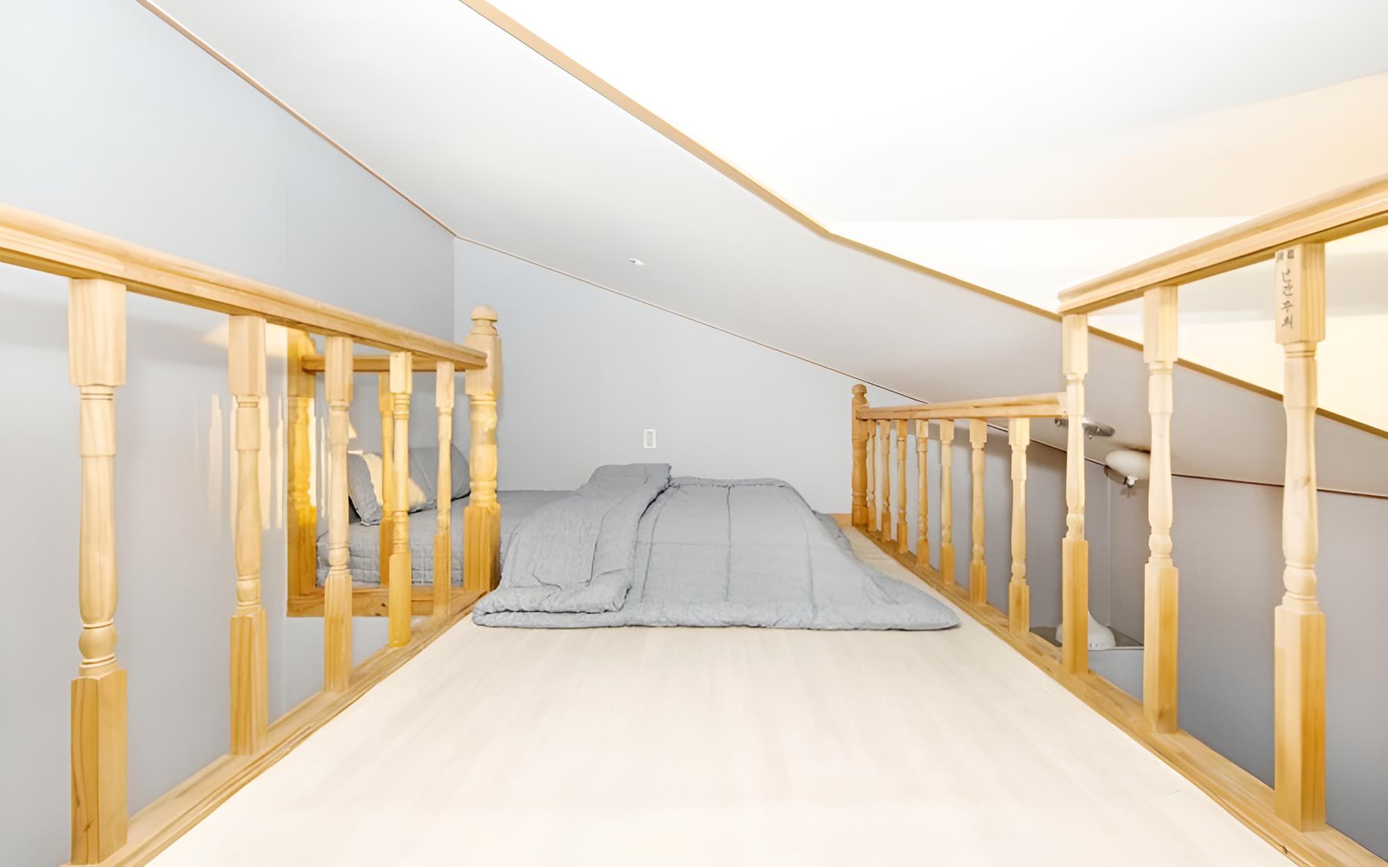 Room (Room 301 Duplex (Two Beds))