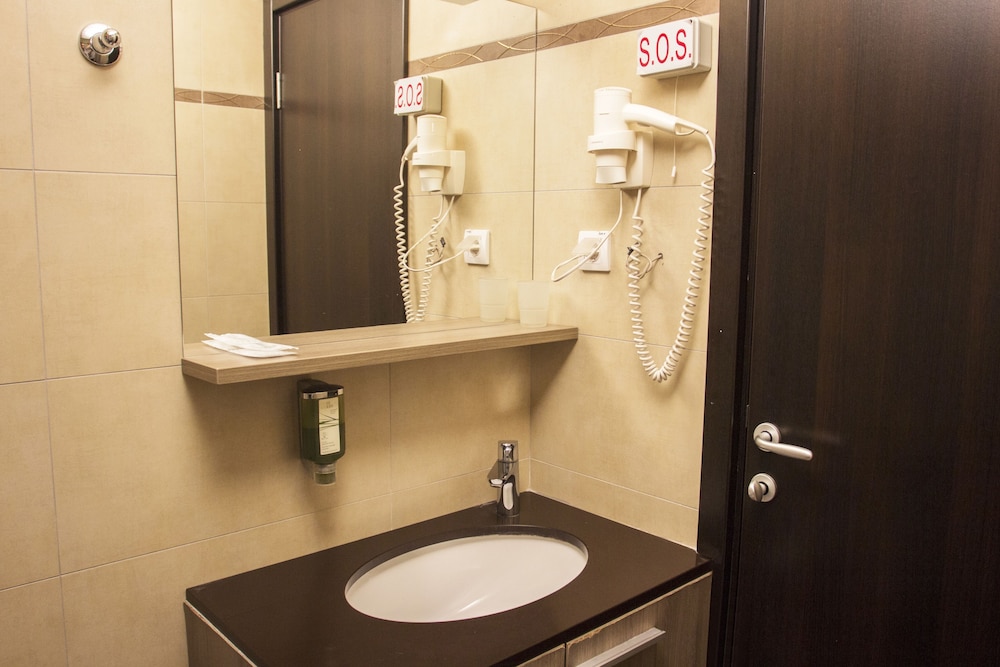 Double Room - Photo 3