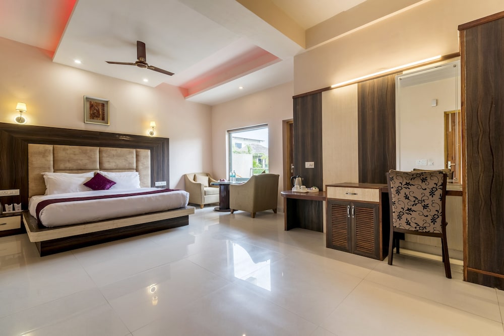 Deluxe Room, 1 Bedroom, Garden View, Garden Area