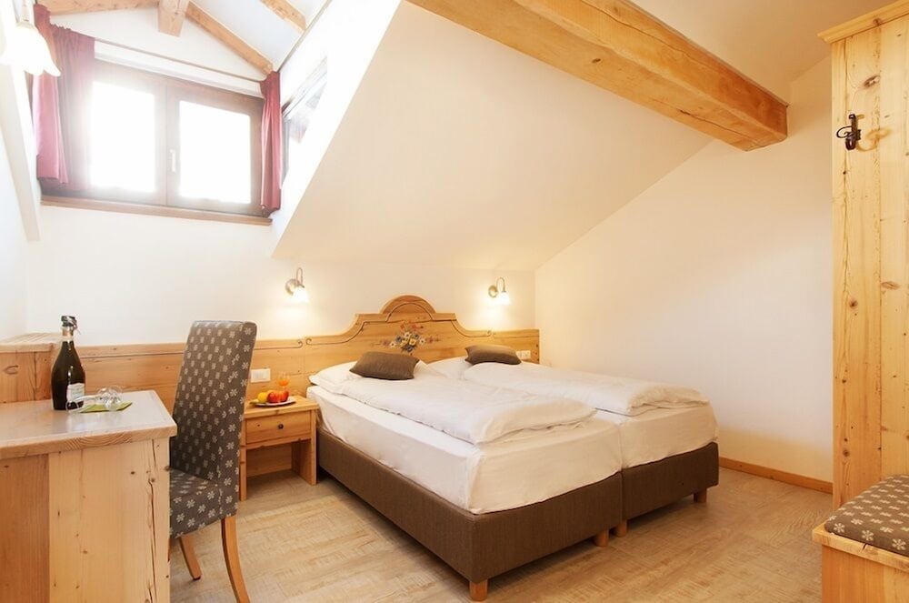 Double or Twin Room photo 3