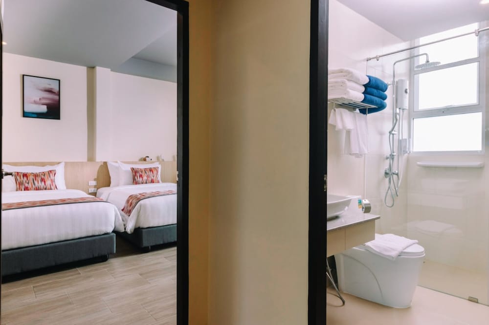Family Suite, 2 Bedrooms, Sea View - Photo 4