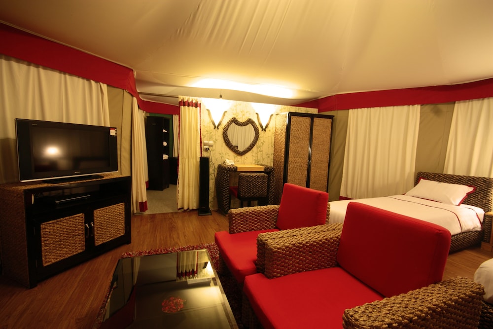 Luxury Tent - Floating photo 2