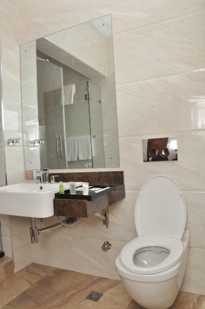 Executive Suite photo 2