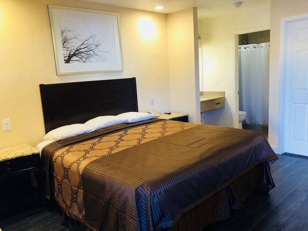 Deluxe Room, 2 Queen Beds