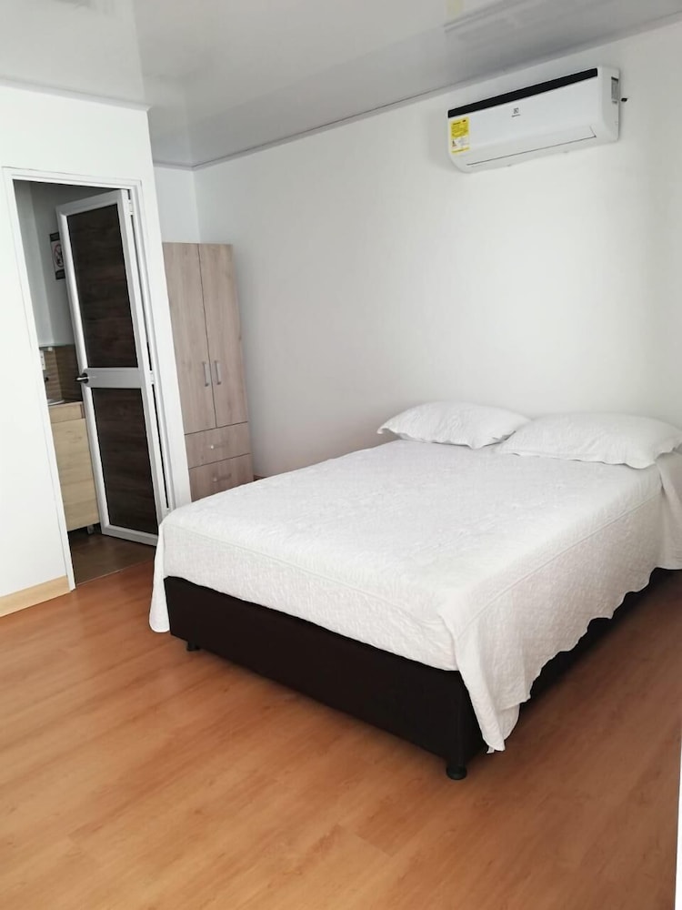 Basic Room - Photo 3
