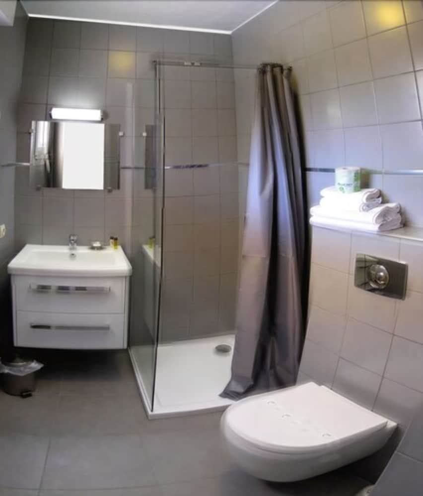 Standard Apartment, 2 Bedrooms photo 3
