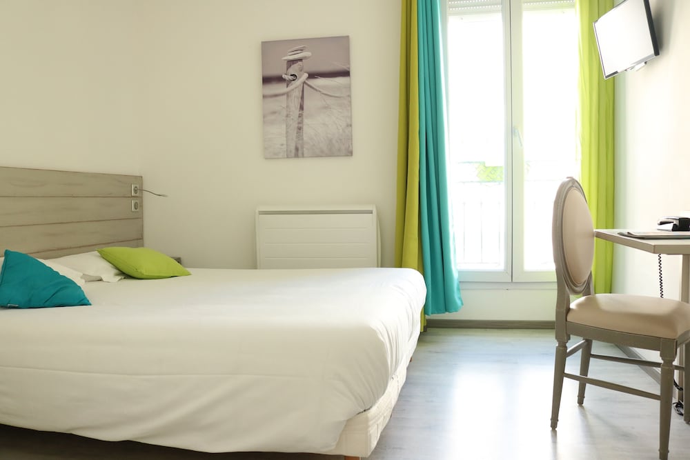 Standard Room - Photo 1