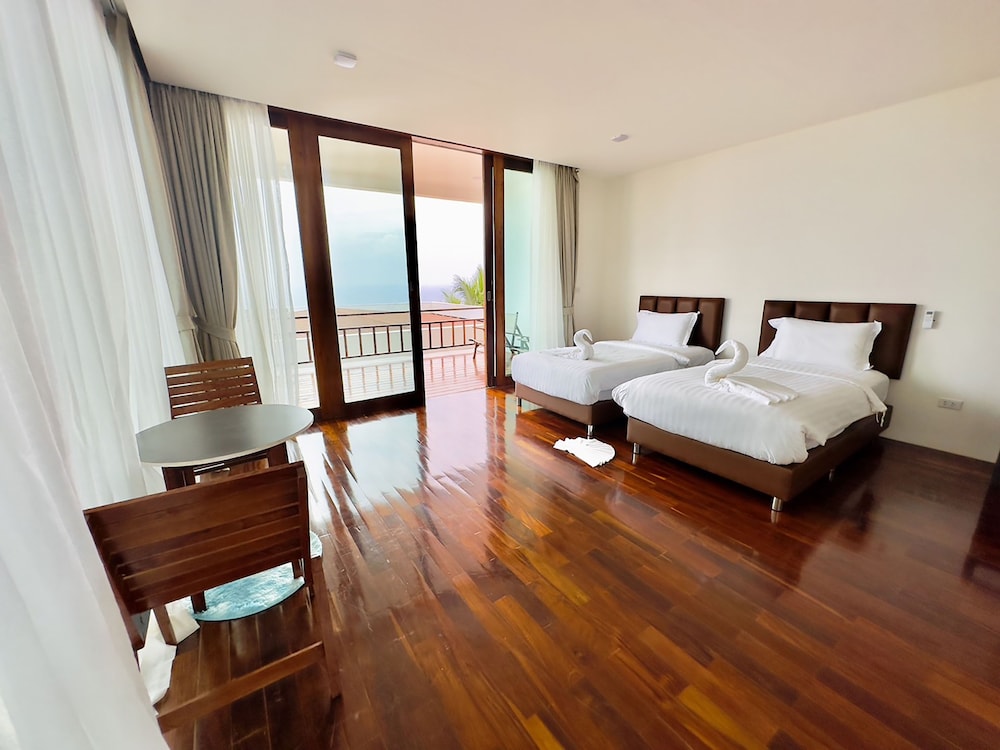 Superior Room, Sea View - Photo 19