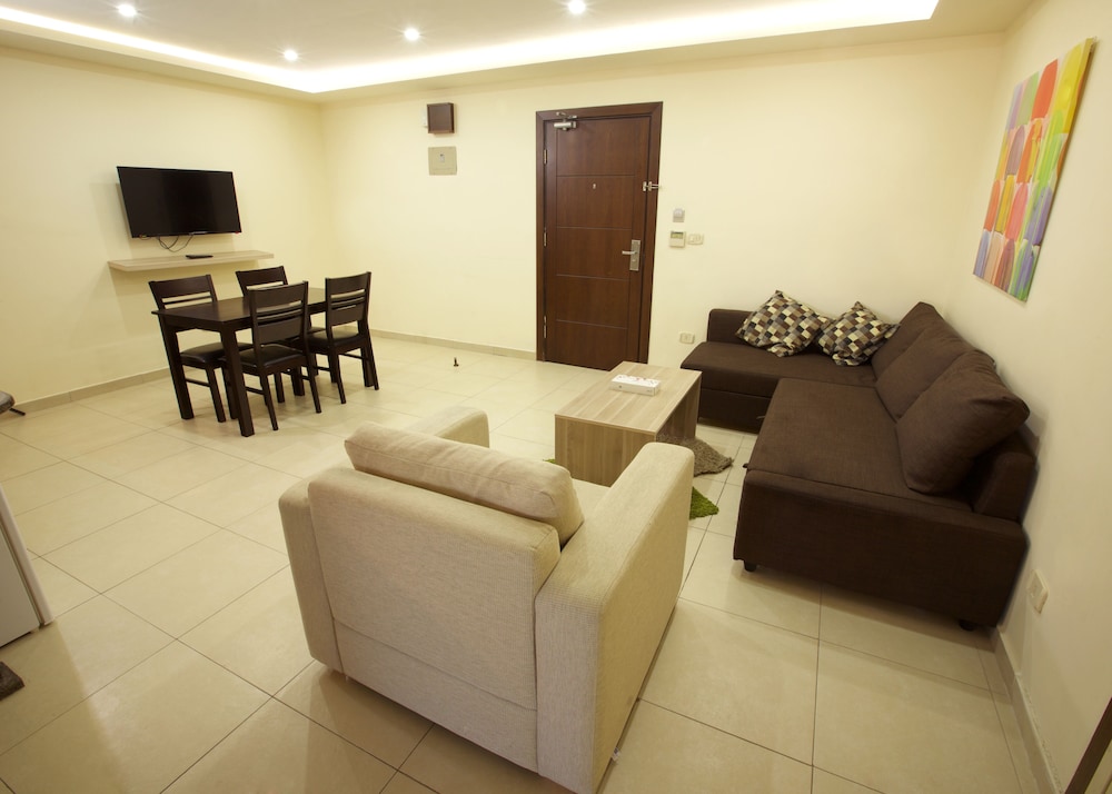 Luxury Apartment, 2 Bedrooms - Photo 6
