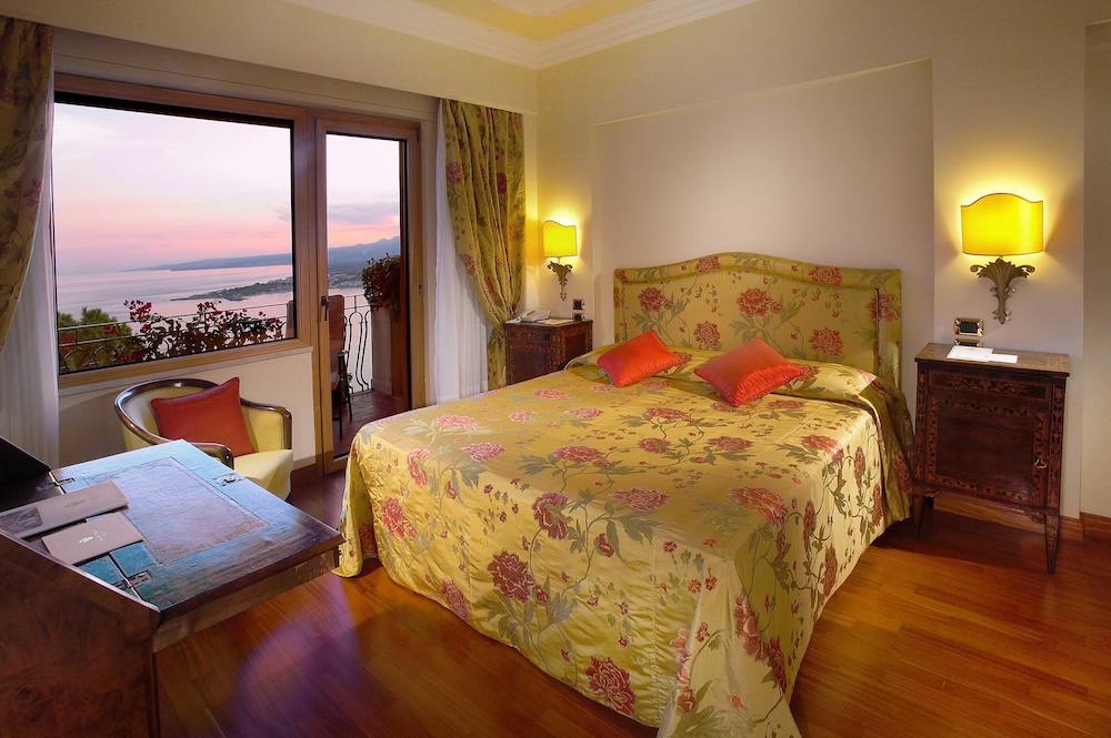 Superior Double Or Twin Room, 1 Double Or 2 Twin Beds, Balcony, Sea View (1)
