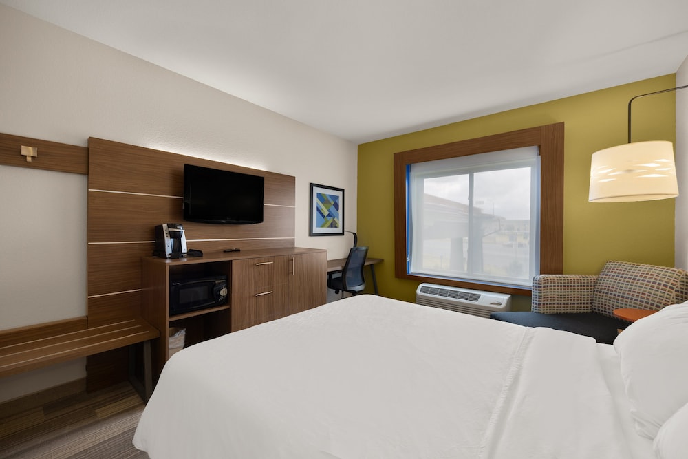 Standard Room, 1 Queen Bed