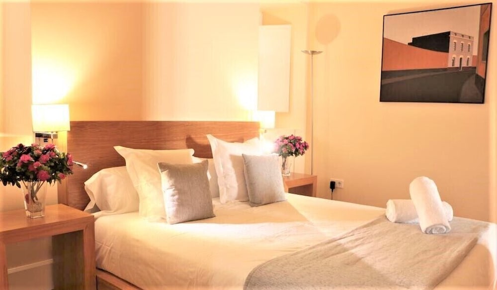 Premium Studio Suite - Photo 3