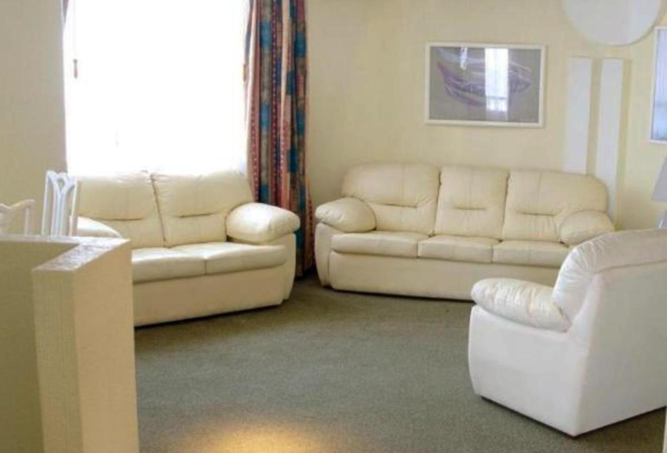 Deluxe Suite with Spa Bath photo 1