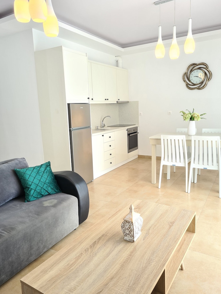 Deluxe Apartment, 1 Bedroom, Terrace, Sea Facing (Magnolia) photo 3