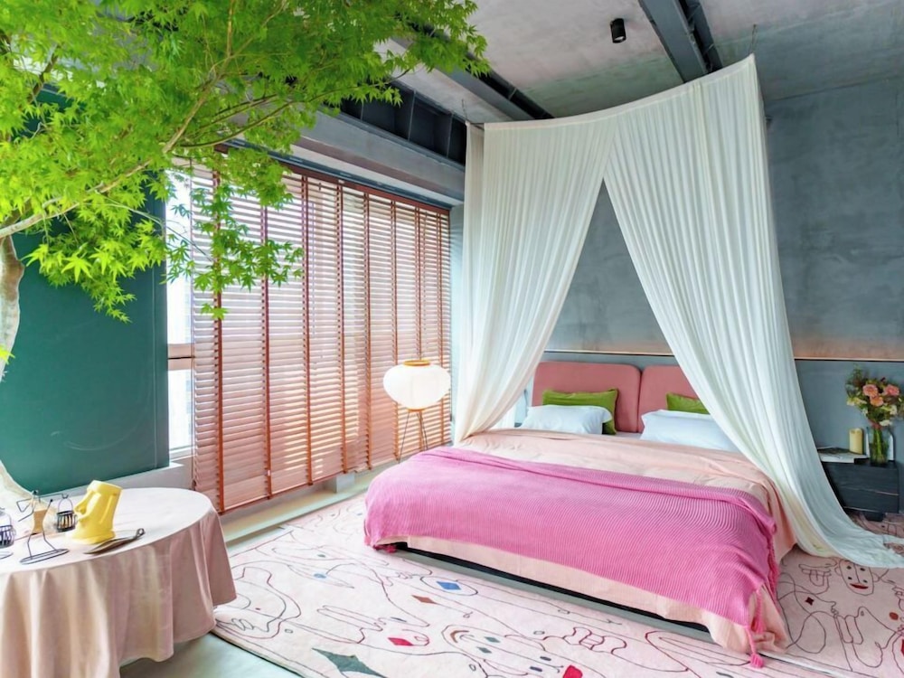 Exclusive Triple Room, City View photo 1