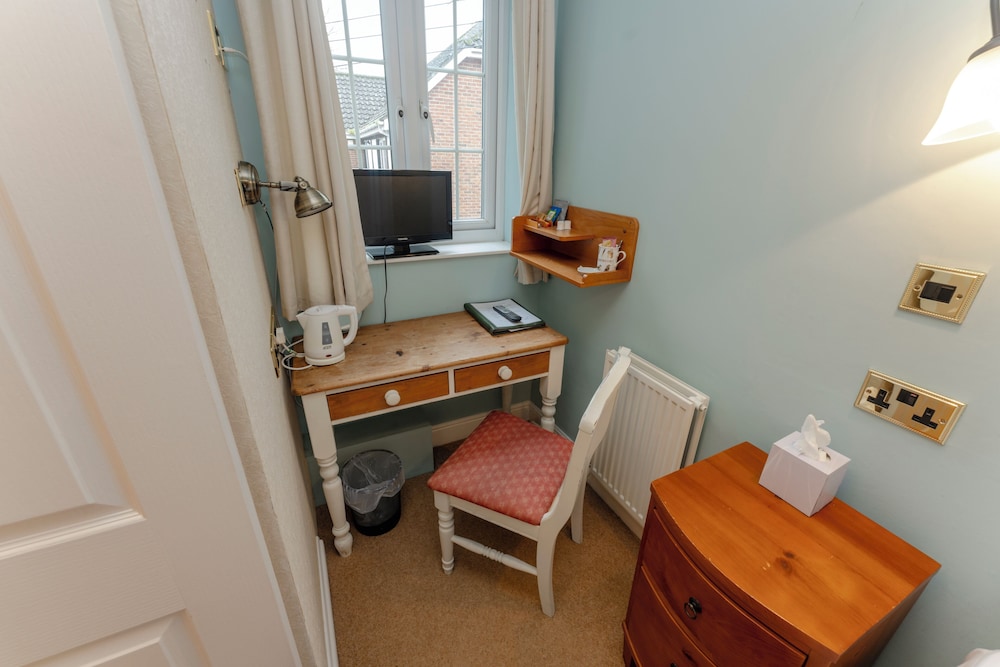 Classic Single Room