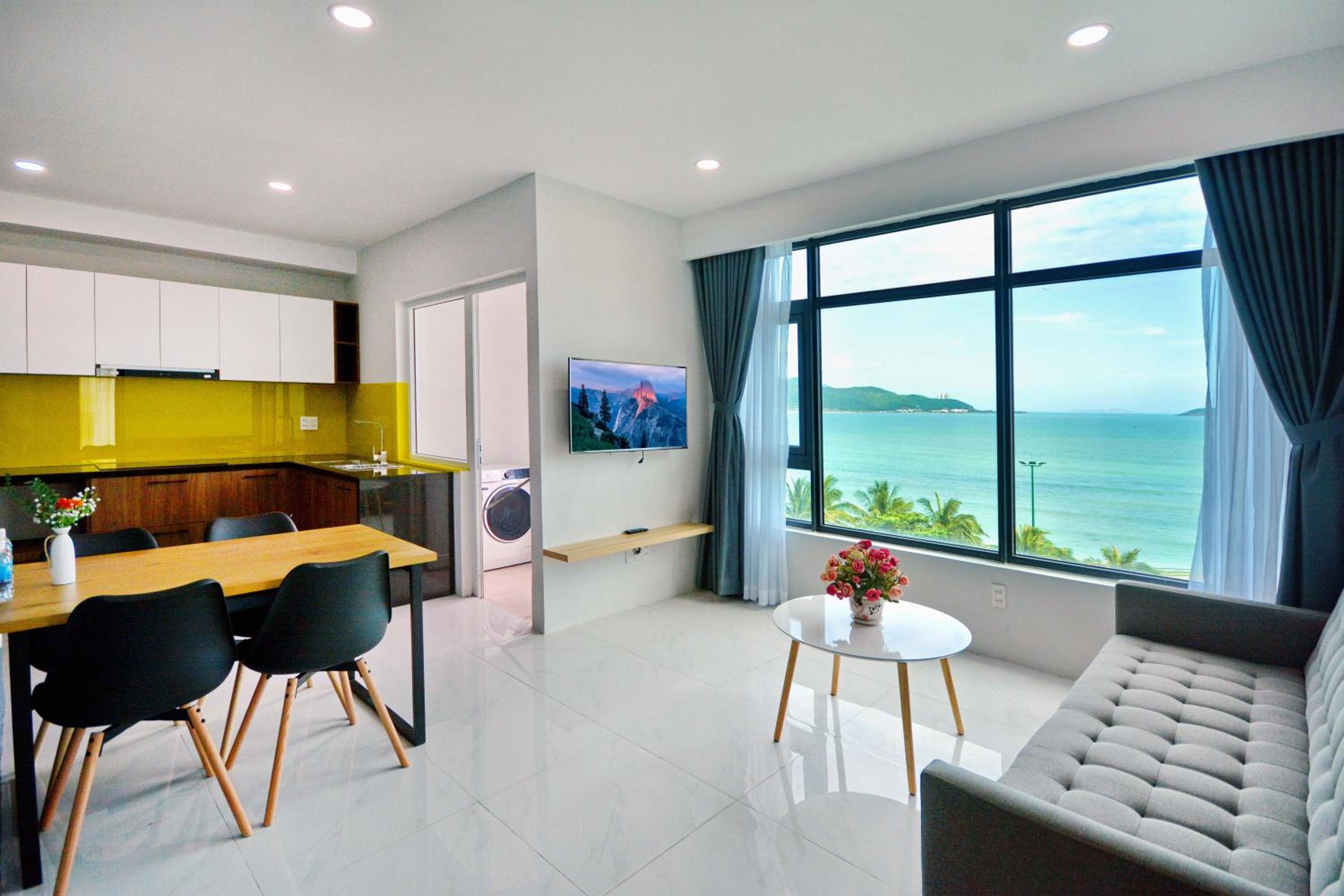 Apartment with Pool View  photo 1