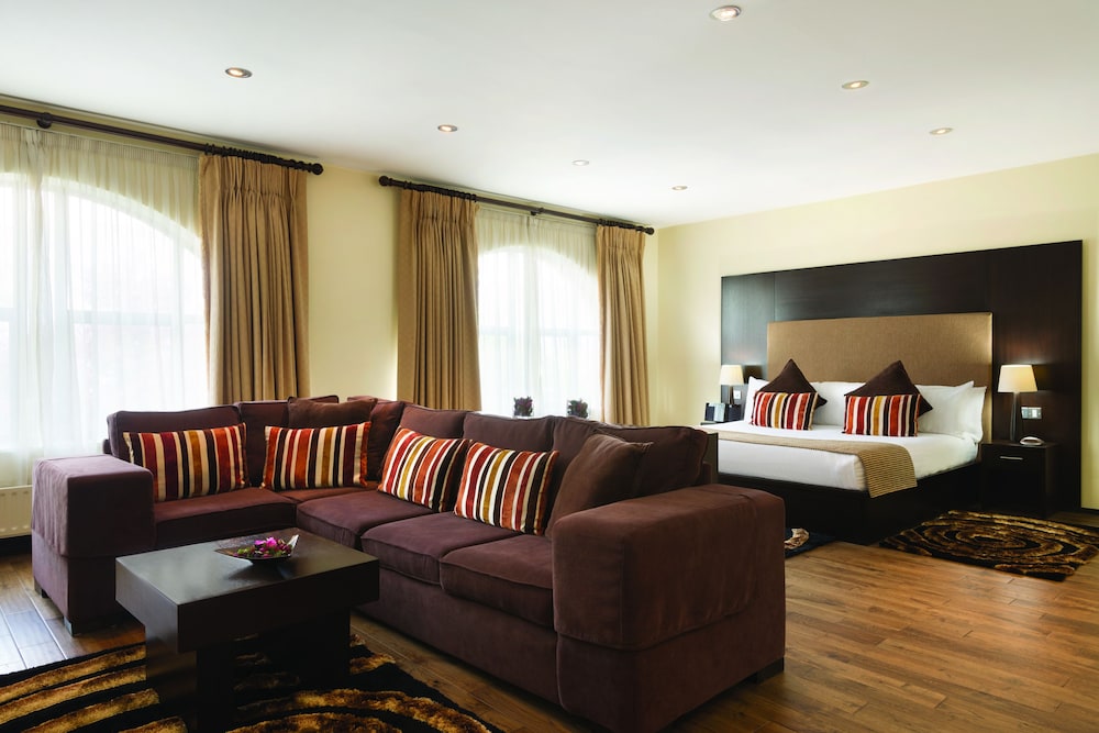 Suite (Morrison)