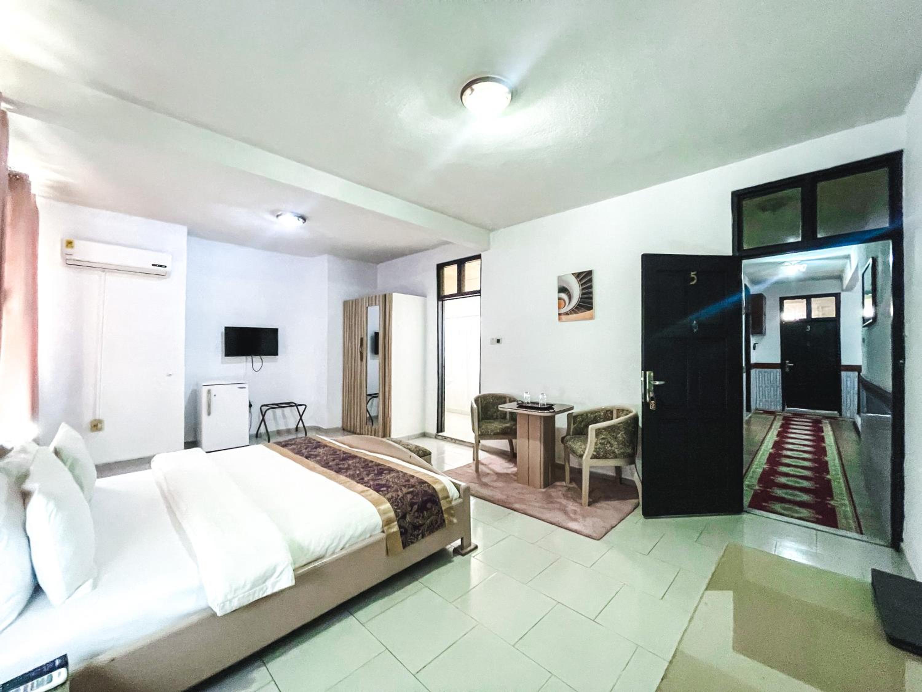 Suite (2 Adults) photo 1