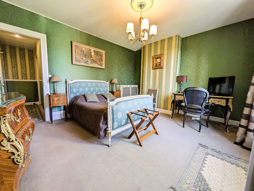Emerald Room