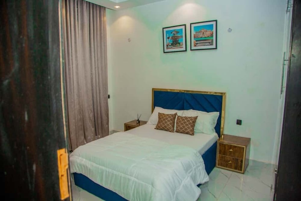 Basic Duplex, 2 Bedrooms, Balcony photo 2