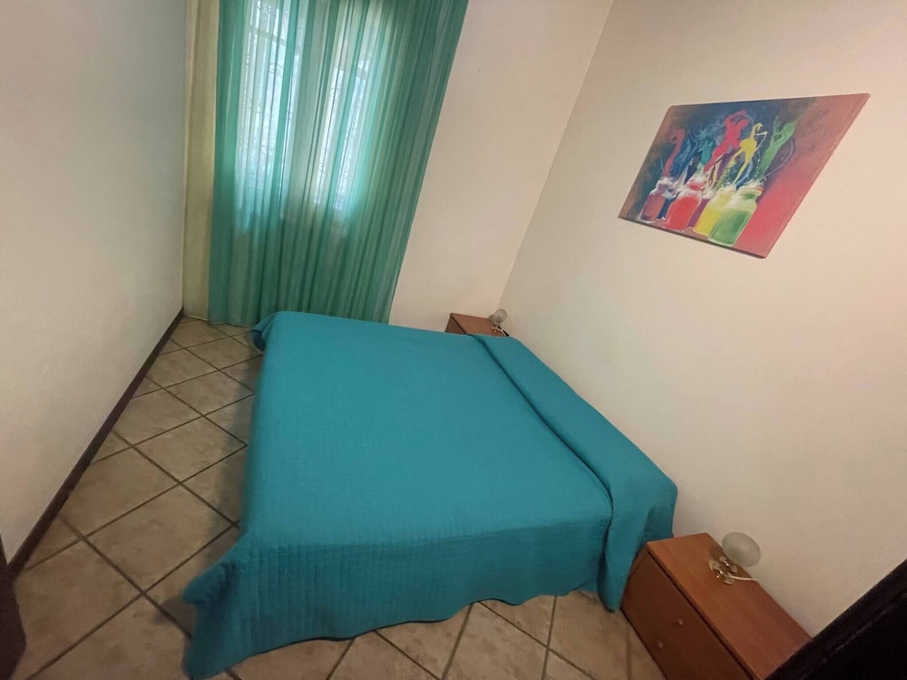 Apartment, 2 Bedrooms, Balcony, Lake View photo 3