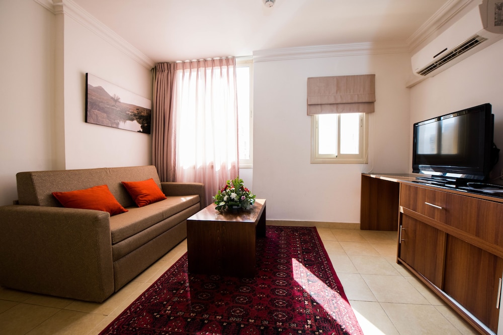 Mini Suite - Photo 3