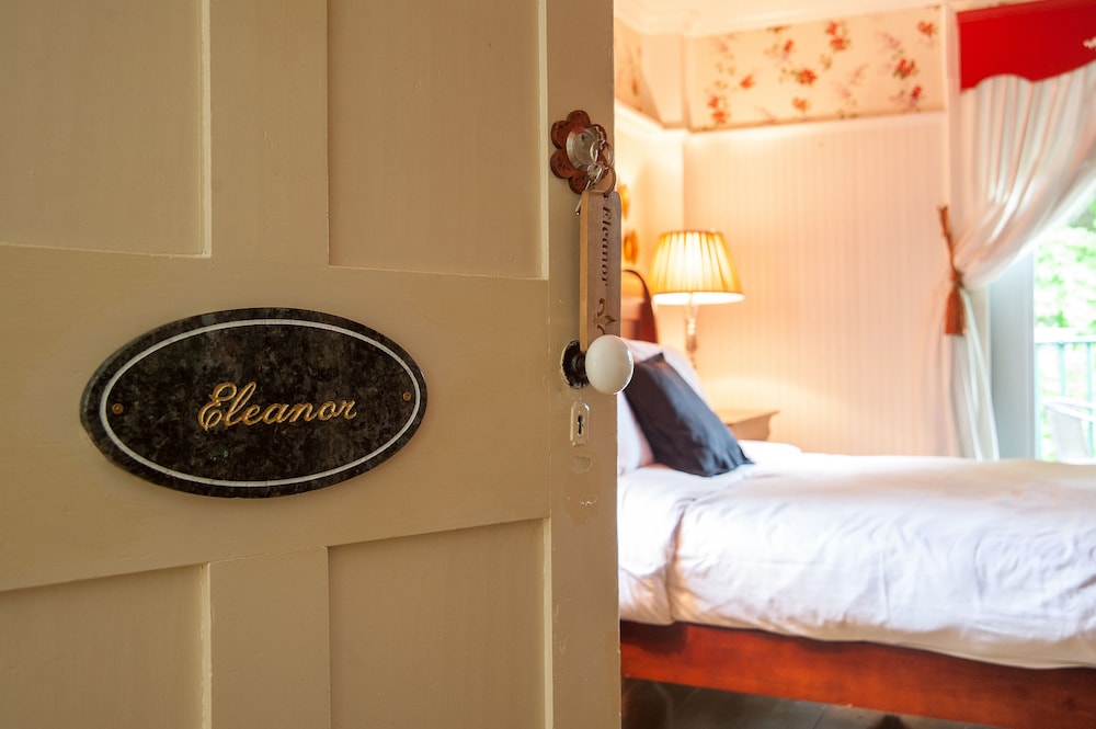 Room (Eleanor)