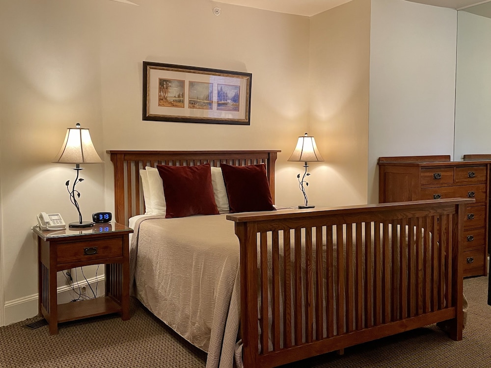 Premium Triple Room, Ensuite photo 1