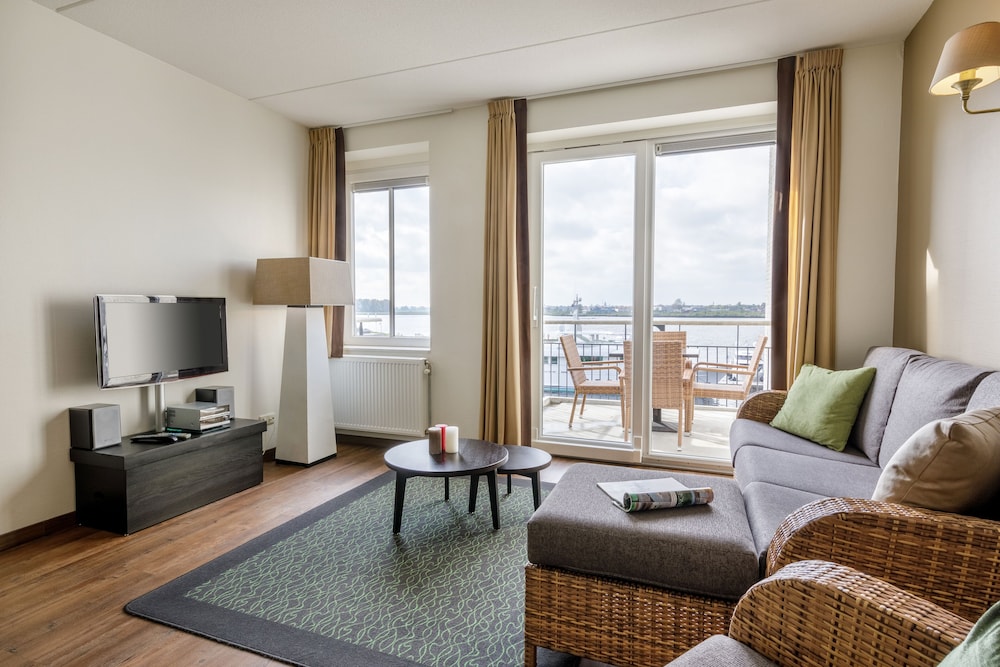 Deluxe Apartment (Waterfront  VIP)