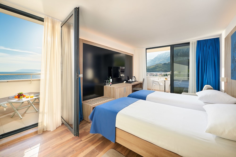 Superior Double Room, Balcony, Sea View